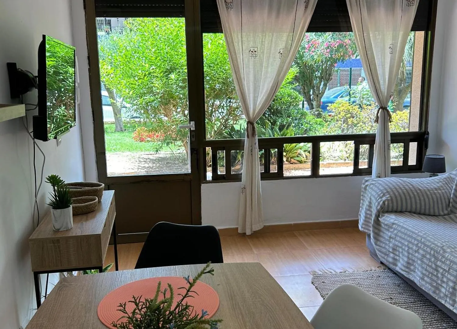 Apartamento Berlin! Paseo Maritimo 2ª Linea De Mar. Salou Apartment